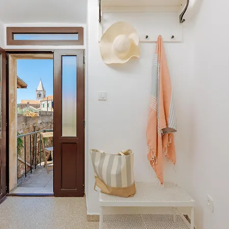 Апартаменты Old Charming House Lastovo